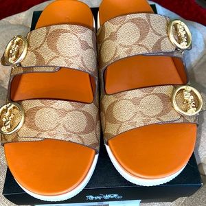 Size 9 coach sandals